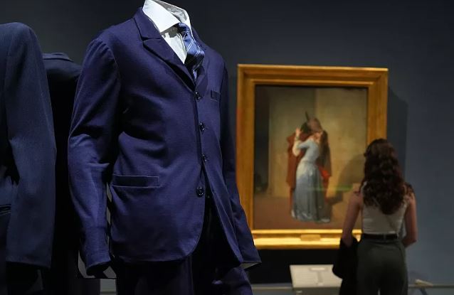 Giorgio Armanin nderohet në Milano me ekspozitë të veçantë në galerinë e artit ‘Brera’