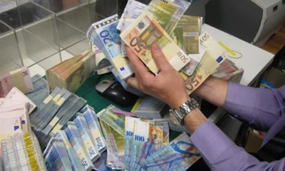 Diaspora ‘motor’ i ekonomisë kosovare, në 2024-tën dërguan mbi 1.3 miliard euro