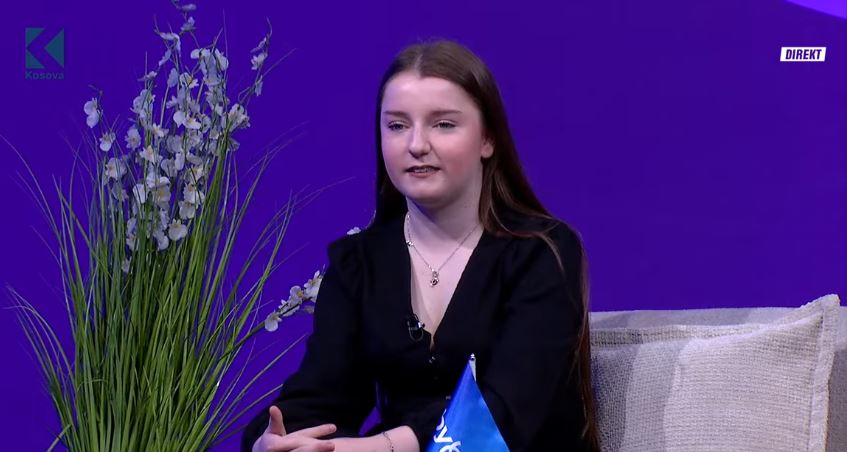 E reja nga Deçani që pasion ka shkrimin, boton dy libra me poezi (VIDEO)