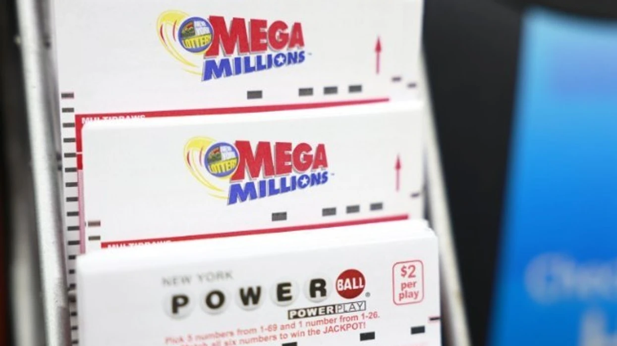 Gruaja fiton 154,168 dollarë pas përdorimit të të njëjtave numra lotarie për gjashtë vjet