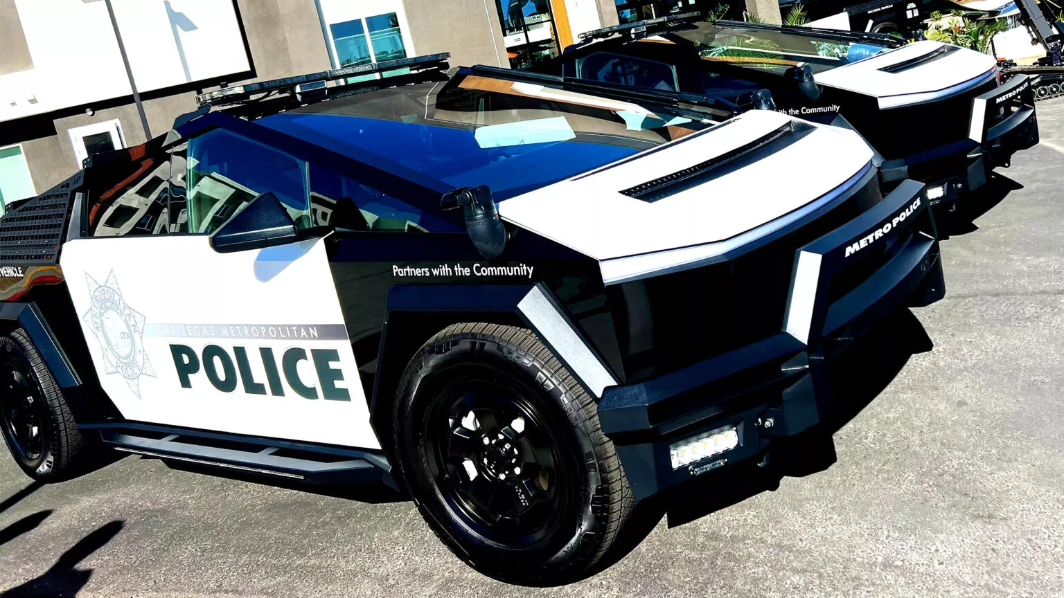 Policia e Las Vegasit shton Tesla Cybertruck në flotë, Elon Musk jashtë projektit