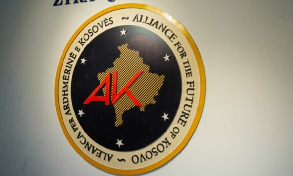 AAK-ja garon pa koalicion në zgjedhjet e 28 dhjetorit