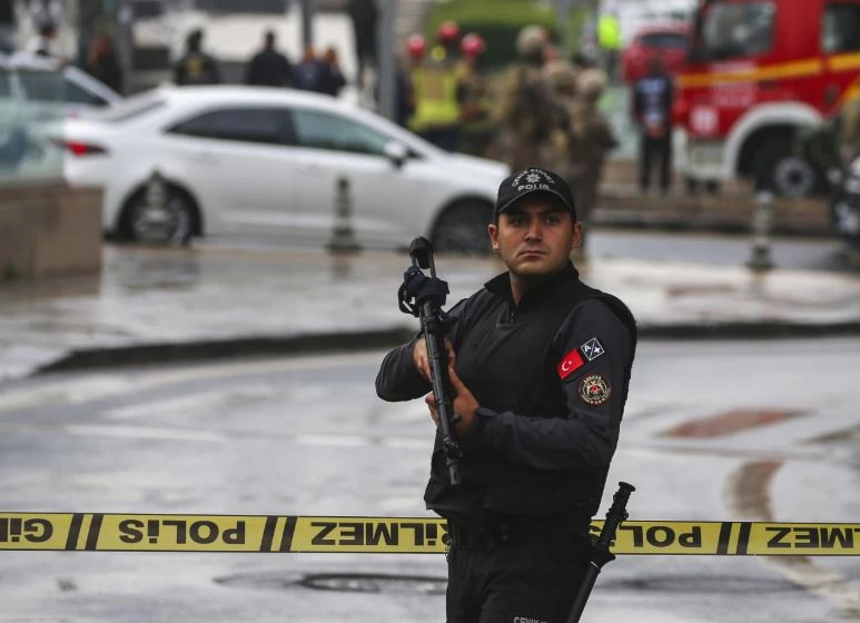 Autoritetet turke arrestojnë 115 anëtarë të ISIS-it para festave të fundvitit