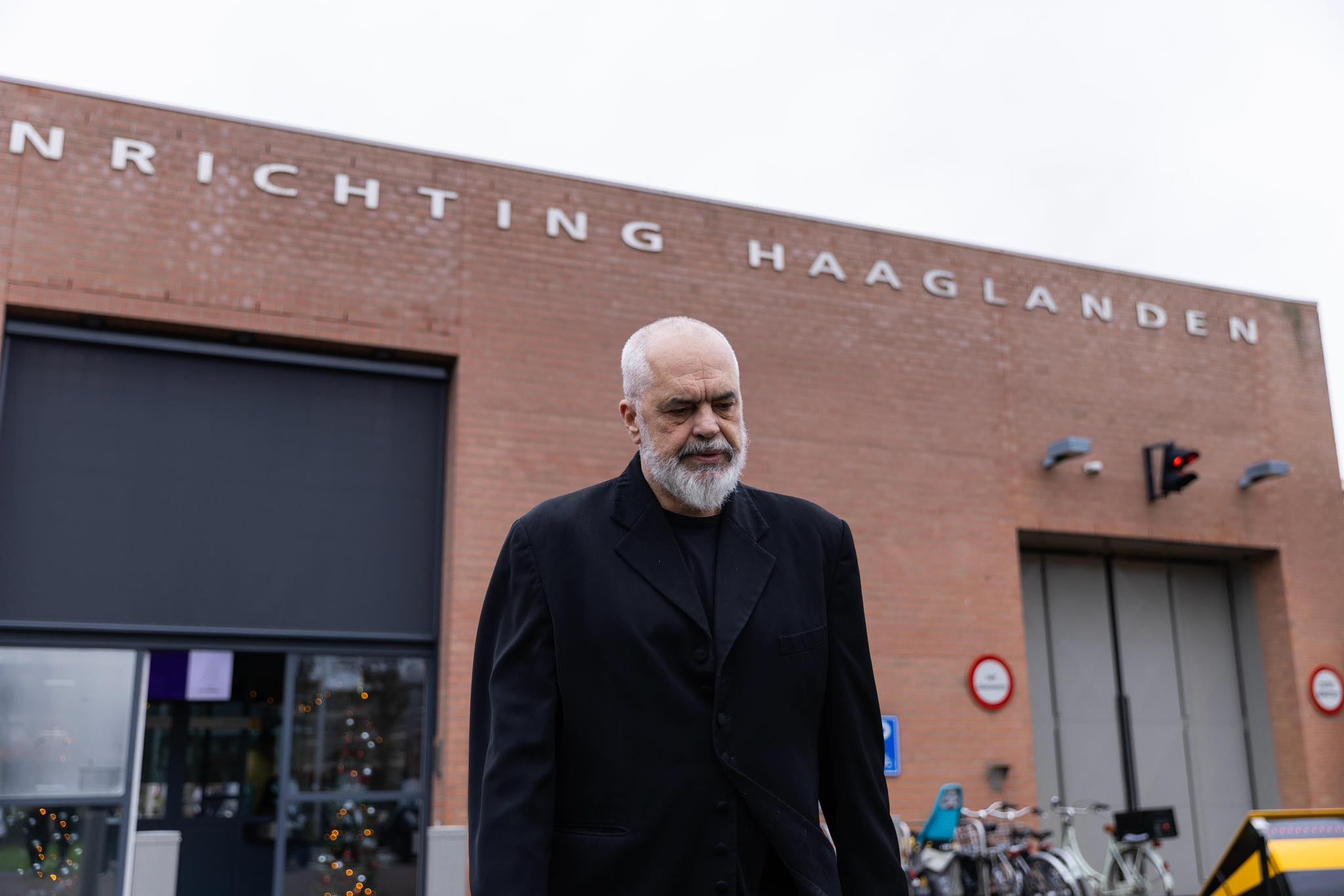 Edi Rama viziton në Hagë, Hashim Thaçin