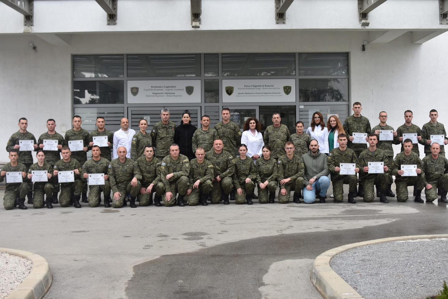 FSK-ja arrin përfundimin e kursit “Medik Luftarak” sipas standardeve të NATO-s