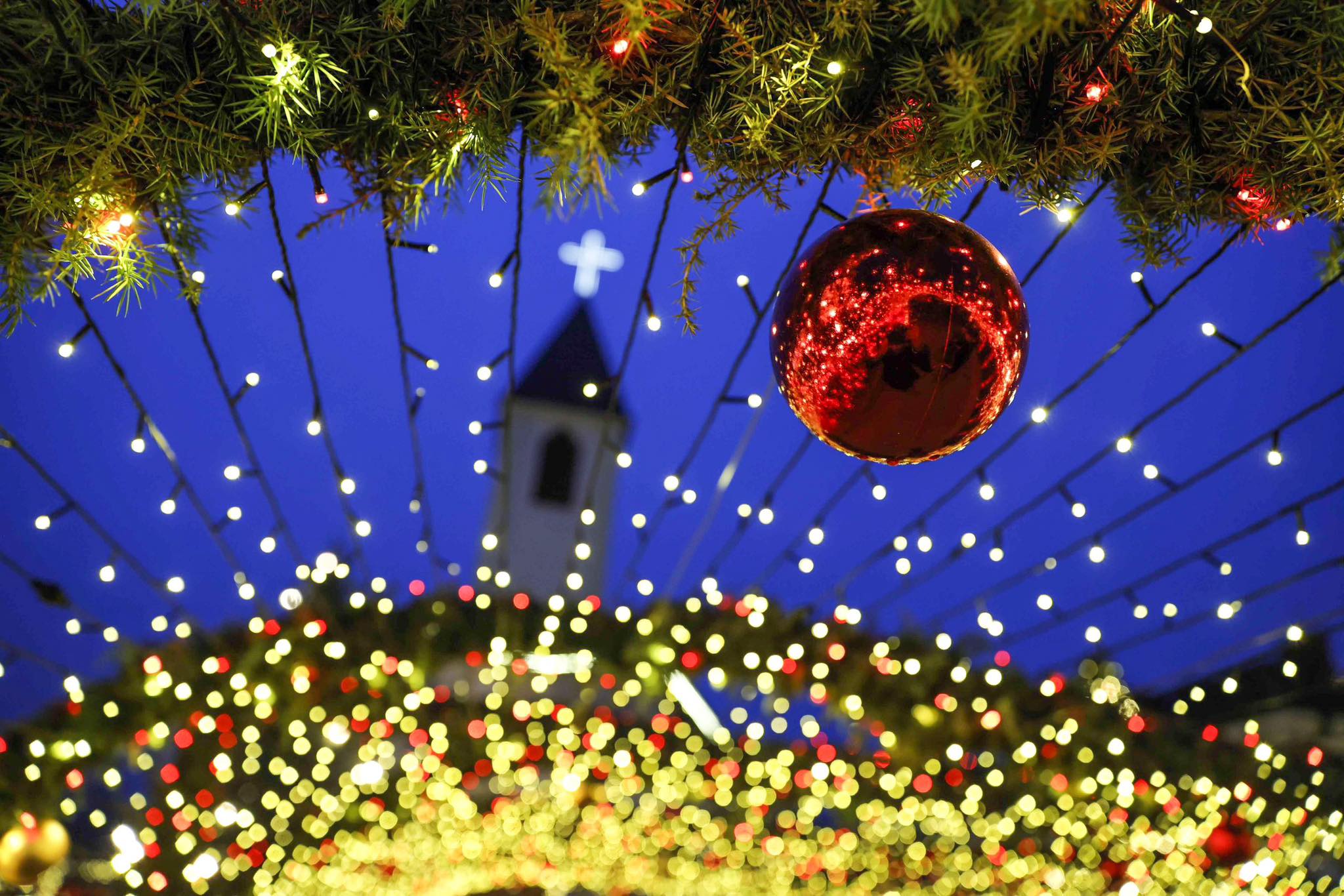 Mesazh i Presidentes për Krishtlindje: Respekt, solidaritet dhe mikpritje