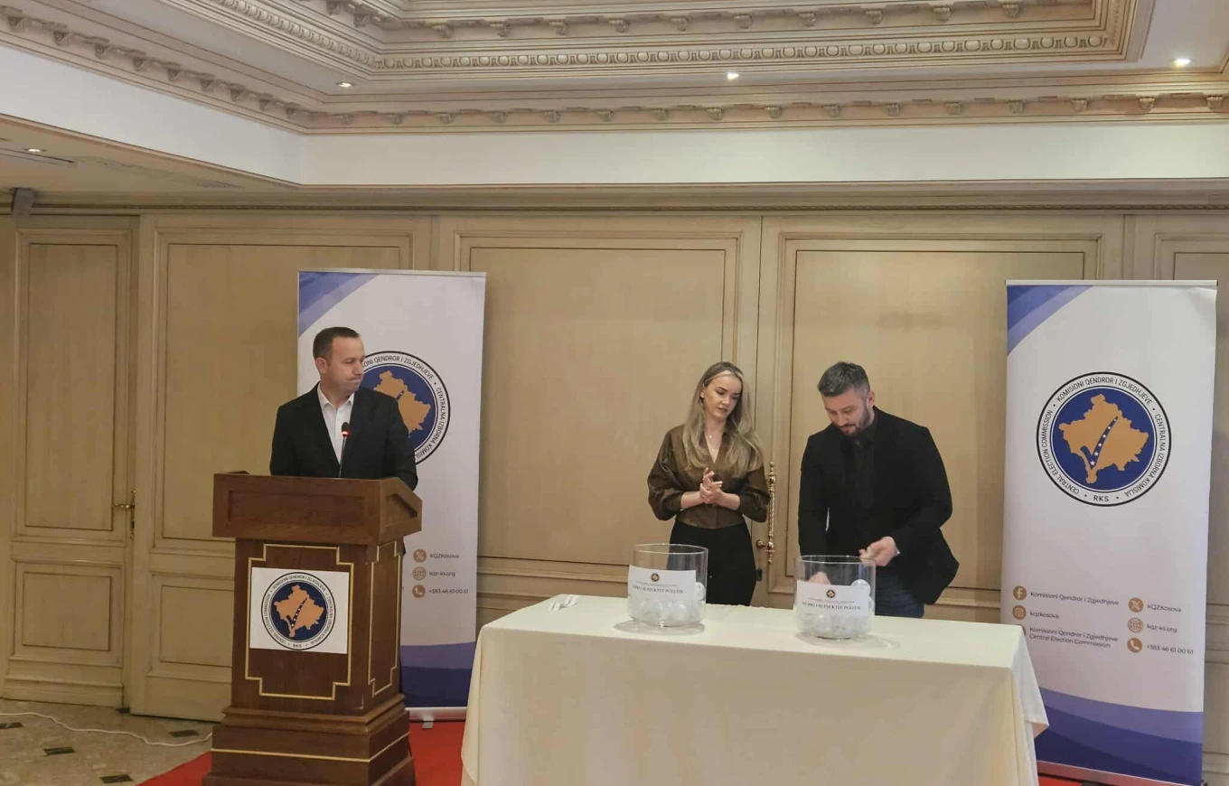 KQZ hedh shortin, caktohet renditja e partive në fletëvotim për zgjedhjet e 28 dhjetorit