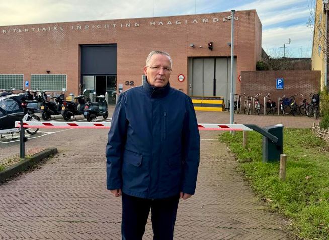 Bedri Hamza viziton Thaçin e Veselin në Hagë