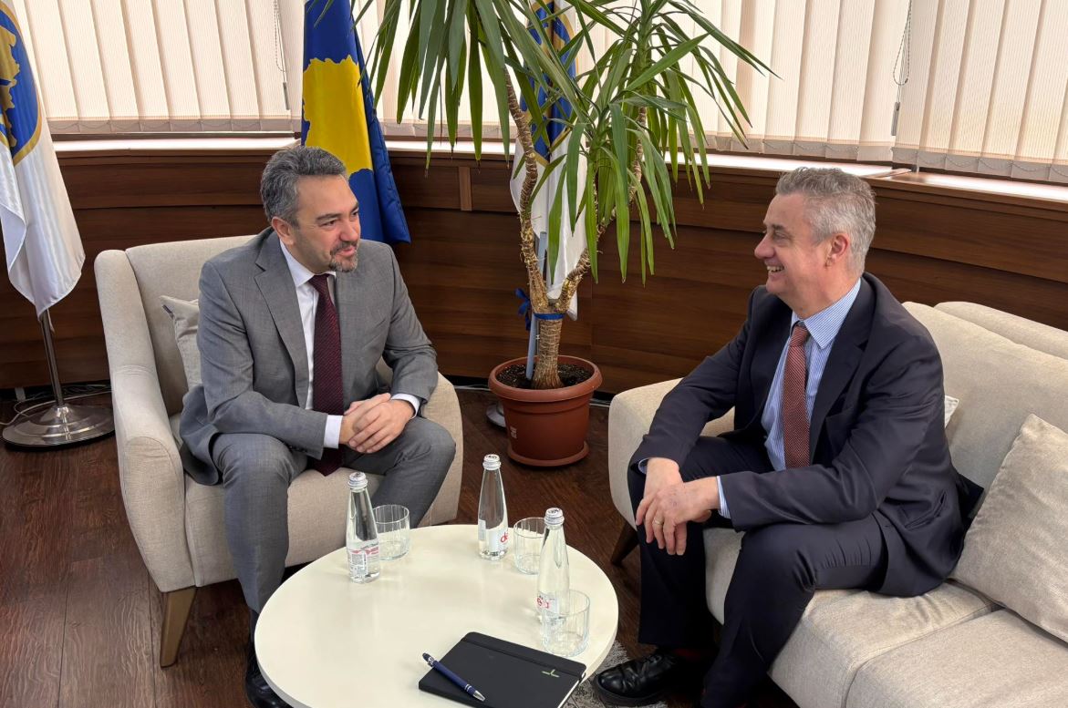 Përpjekjet e KQZ-së për zgjedhje të qeta vlerësohen nga ambasadori britanik