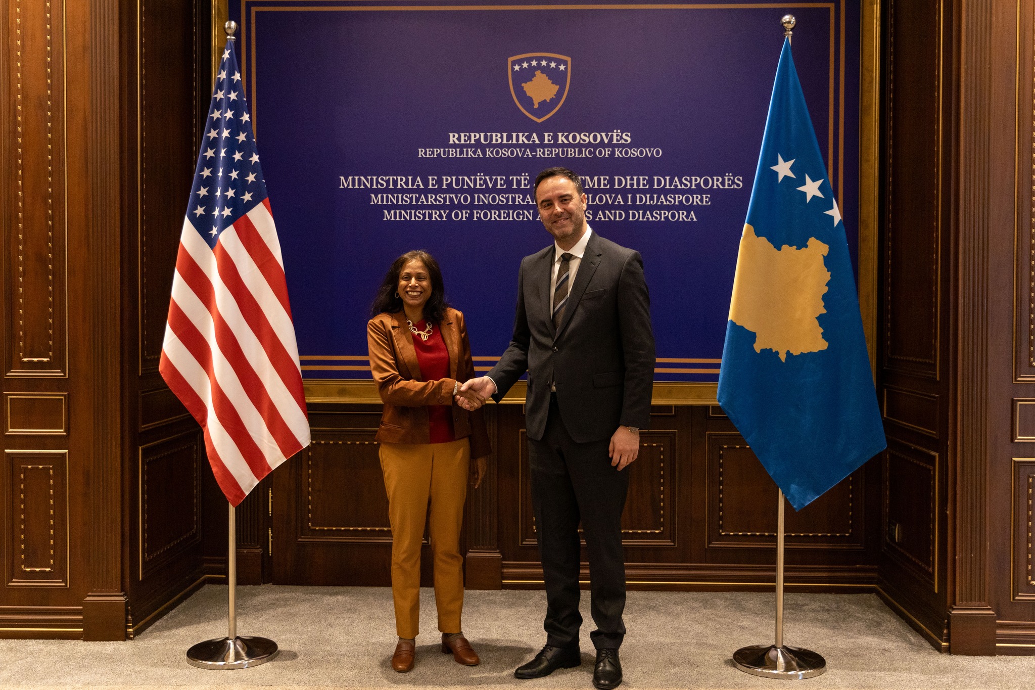 Konjufca takohet me diplomaten amerikane Annu Prattipati, diskutuan për proceset politike nëpër të cilat po kalon Kosova