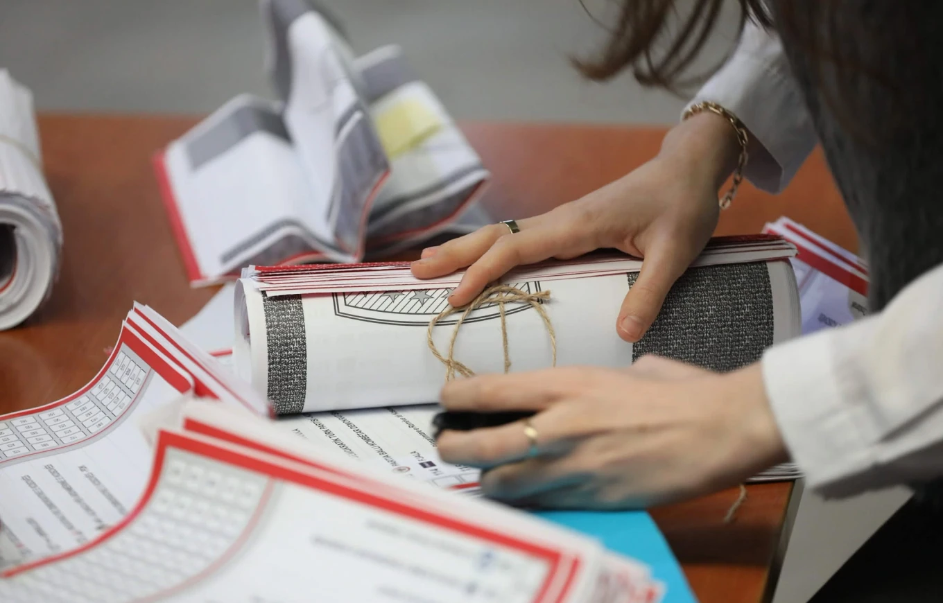 Nis intervistimi i komisionerëve të dyshuar për manipulim të votave në Pejë