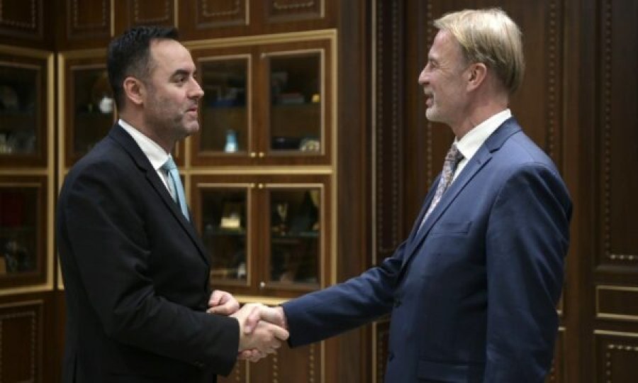Ambasadori i BE-së, Aivo Orav takon Glauk Konjufcën, theksohet integrimit i Kosovës në BE