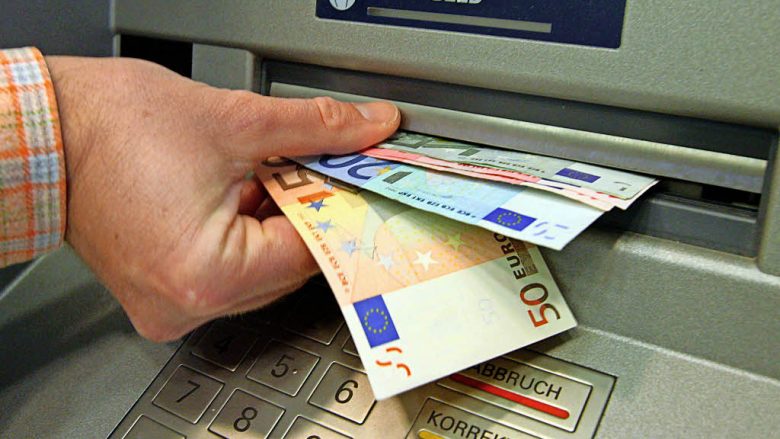 Paga minimale ende nuk po respektohet për disa punëtorë në Kosovë
