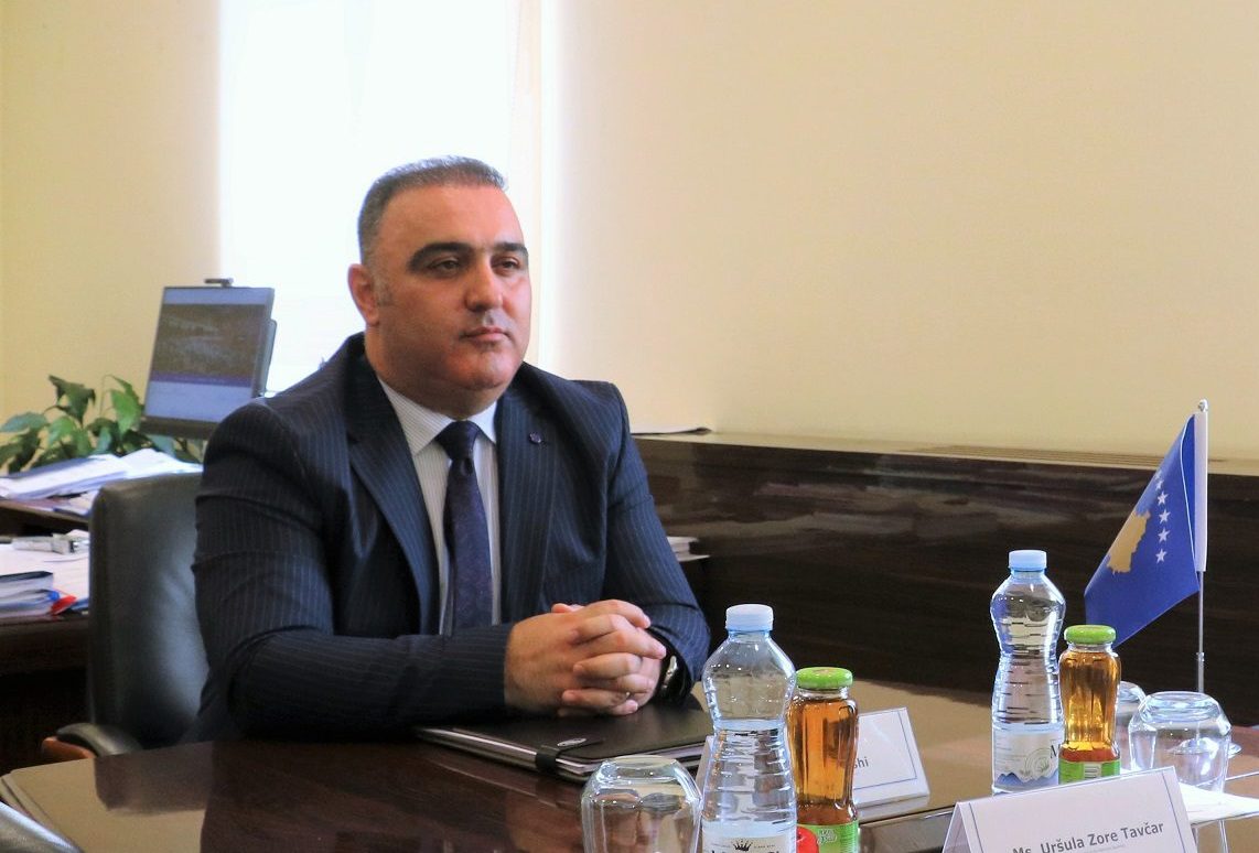 Shkarkohet ushtruesi i detyrës së Sekretarit të Përgjithshëm të Kuvendit