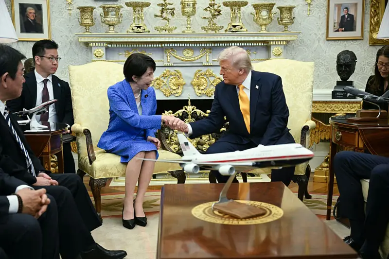 Trump pret kryeministren japoneze në Shtëpinë e Bardhë, fokus zhvillimet në Lindjen e Mesme