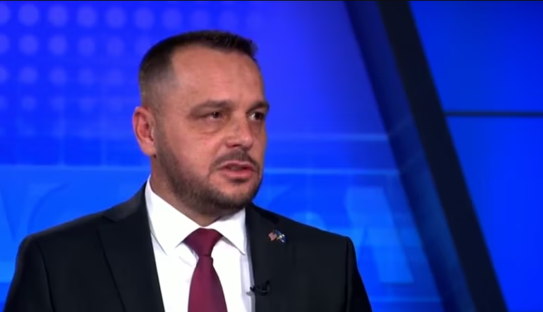 Maqedonci: Kërcënimet e Vulin nuk e frikësojnë Kosovën