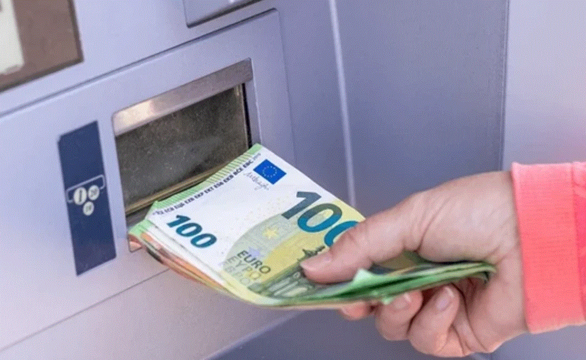 Paga e 13-të për punëtorët e sektorit publik ekzekutohet në fund të këtij muaji