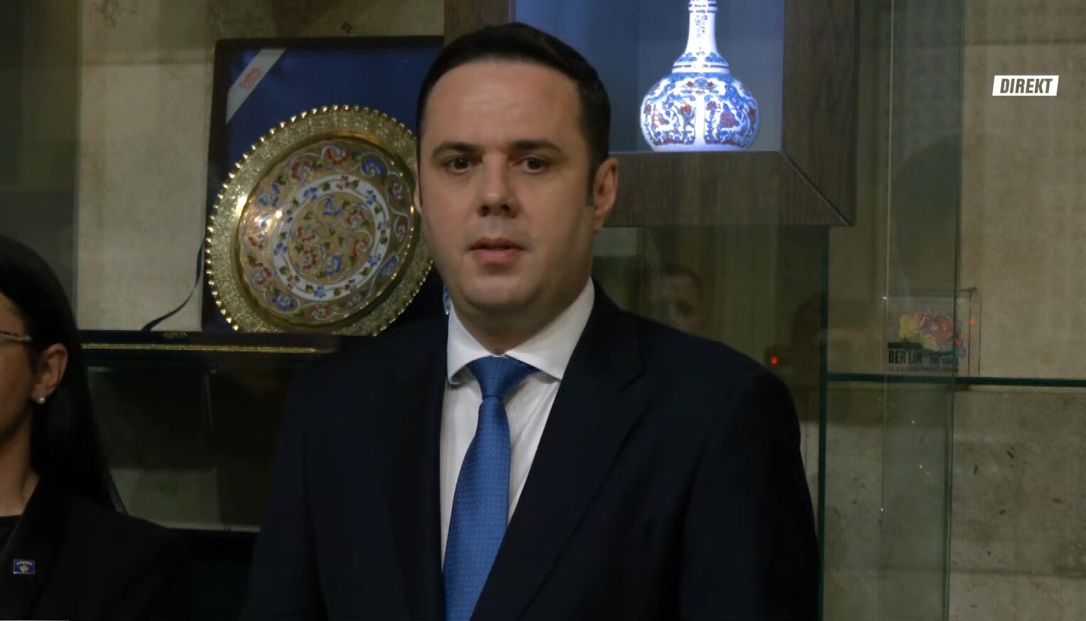 Abdixhiku: Ne Vjosën nuk e shohim si kuorum, por si presidente – por VV-ja s’e deshi