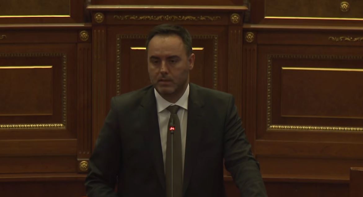 Konjufca me akuza, thotë se përmes presidentit po tentohet të rrëzohet qeveria