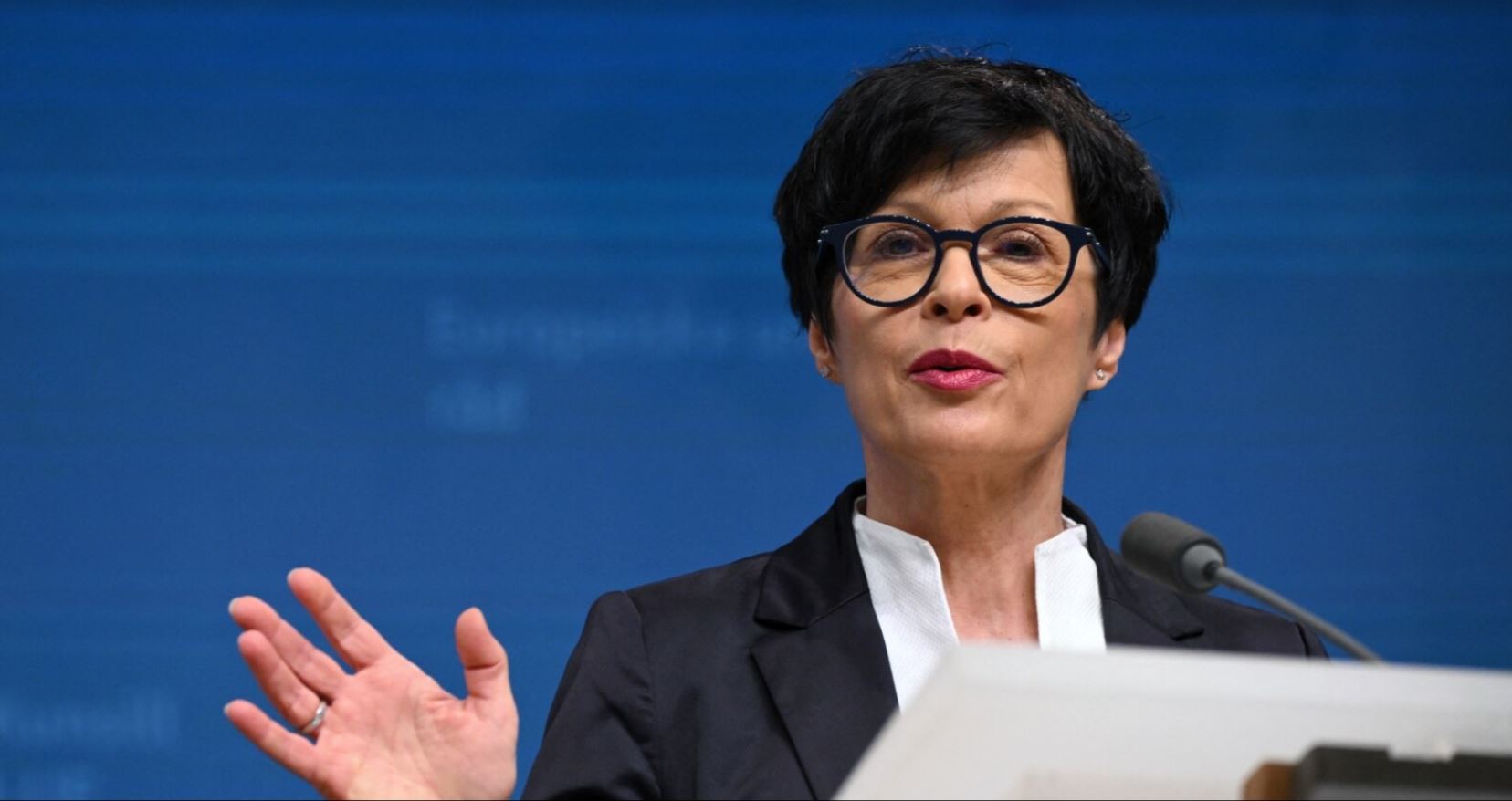Kos: Serbia pa fonde nga Plani i Rritjes derisa vlejnë ligjet e diskutueshme për gjyqësorin