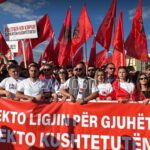 “Gjuha shqipe është amanet”, studentët shqiptarë brohorasin njëzëri në Shkup