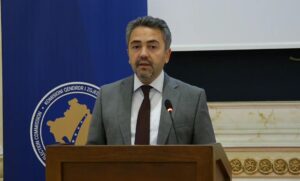 Radoniqi zotohet për proces profesional zgjedhor
