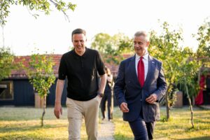 Në ditëlindjen e Mbretit Charles, Abdixhiku thekson miqësinë Kosovë-Britani