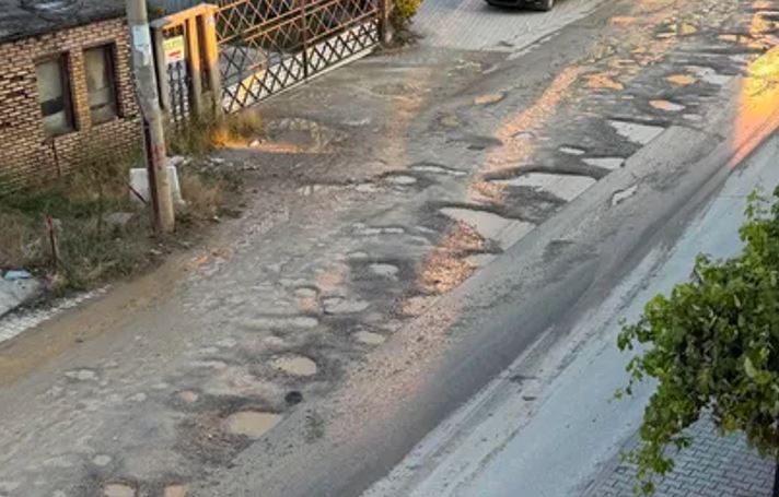 Rrruga në Talinoc të Muhaxherëve në gjendje të rëndë (FOTO)