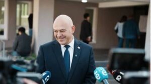 Keqpërdorimi i parasë publike gjatë fushatës, Gjini: Do ta nënshkruaj peticionin