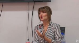 Universiteti veror: Ish-presidentja Jahjaga flet për fuqizimin e grave (VIDEO)