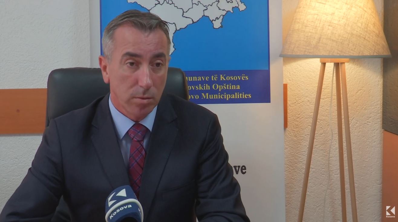 Alarmohen kryetarët: Qeveria do marrjen e pronave komunale (VIDEO)